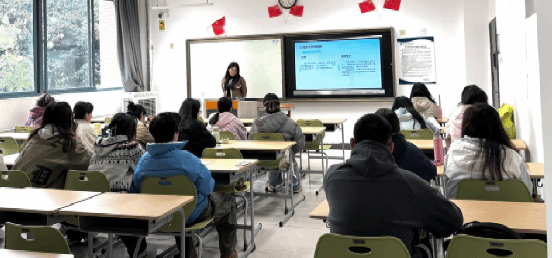 俄语学院组织研究生科研诚信教育专题讲座